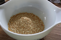 graham cracker crumbs