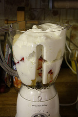Simple Strawberry Smoothie 