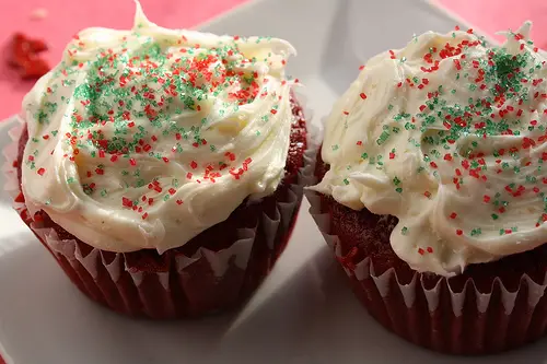 red velvet cup cakes red velvet cup cakes