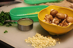 garlic and mushrooms
