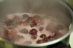 cooking blackberries