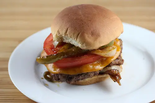 Grilled Cheddar Beef Burgers Grilled Cheddar Beef Burgers