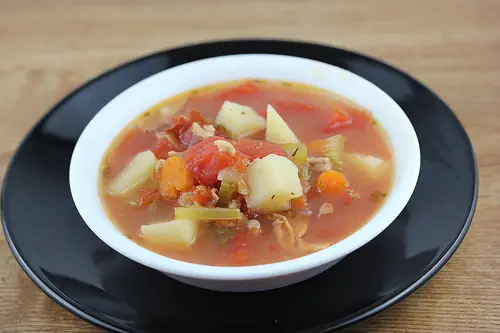 Slow Cooker Manhattan Style Clam Chowder Recipe