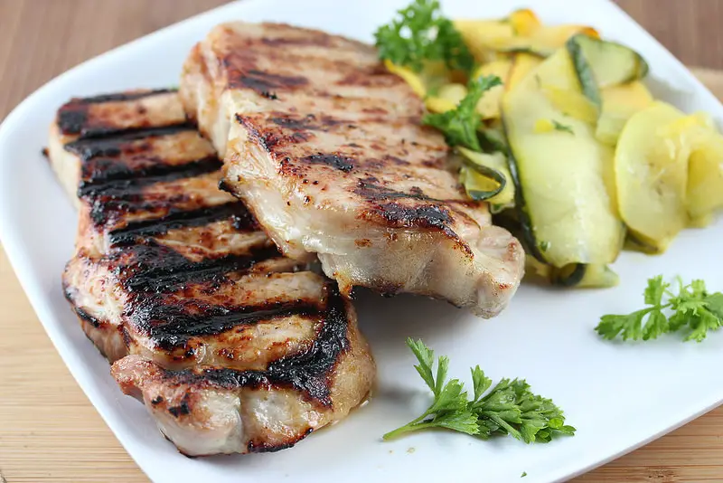 simple grilled pork chops recipe picture 2