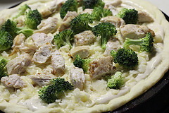 Chicken Alfredo Broccoli Pizza Recipe