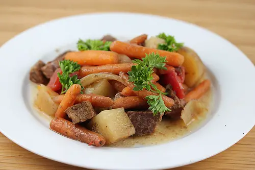 Slow Cooker Traditional Beef Stew Recipe