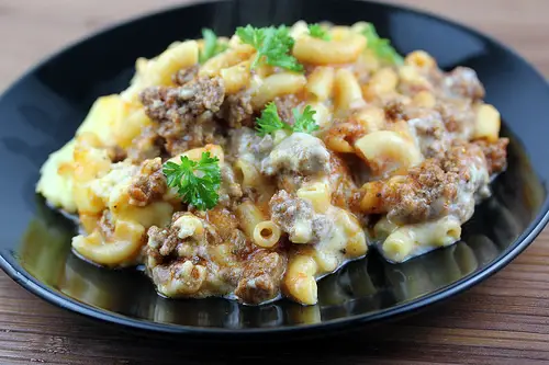 Beef Macaroni and Cheese Casserole Recipe