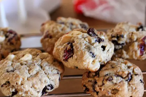 Oatmeal White Chocolate Chunk Cookies with Craisins Recipe - Cully's ...