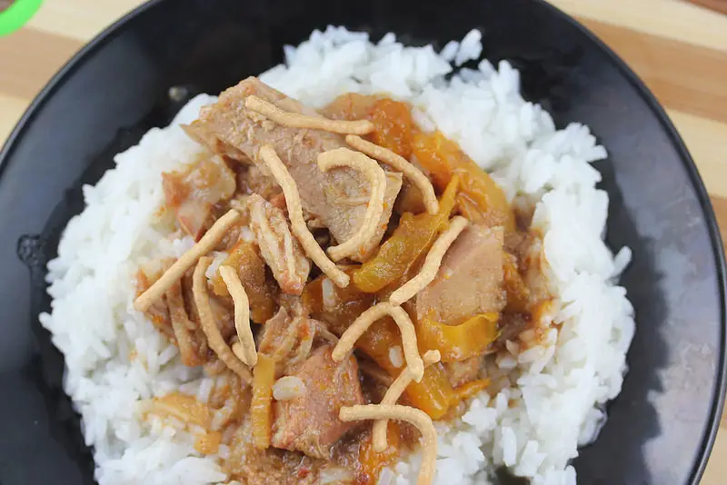 slow cooker thai pork with peppers recipe