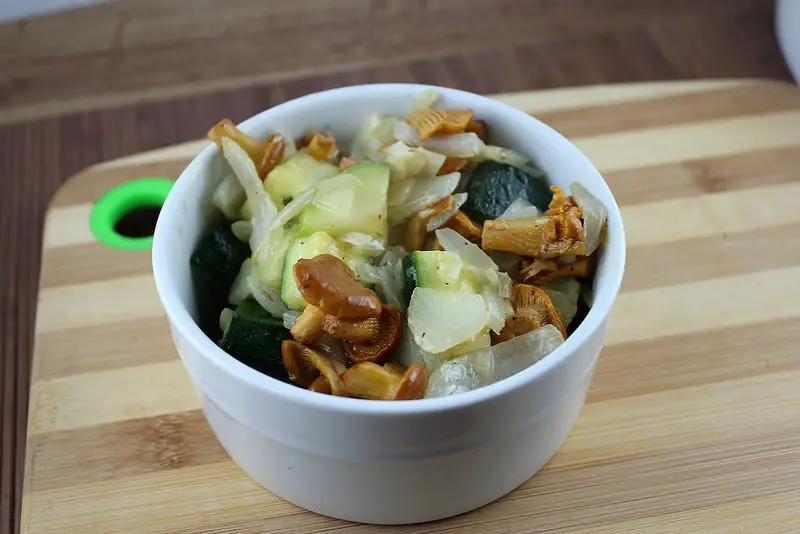 Sauteed Chanterelle Mushrooms and Zucchini Recipe 2