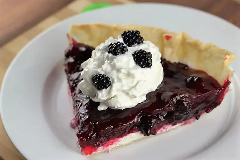 Fresh Blackberry Cream Cheese Pie Recipe - Cully's Kitchen