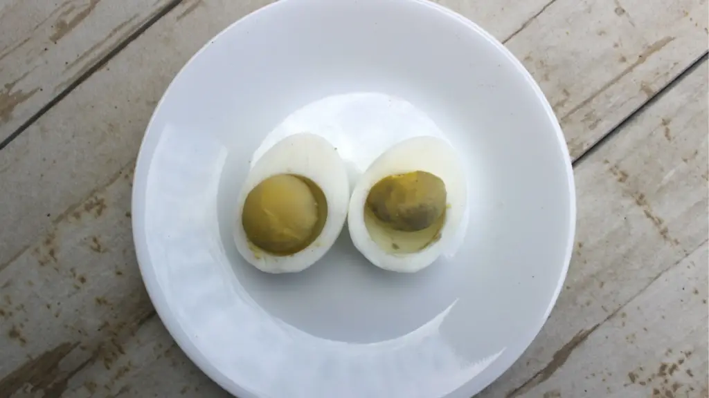 How Can You Tell if a Hard Boiled Egg is Bad? - Cully's Kitchen