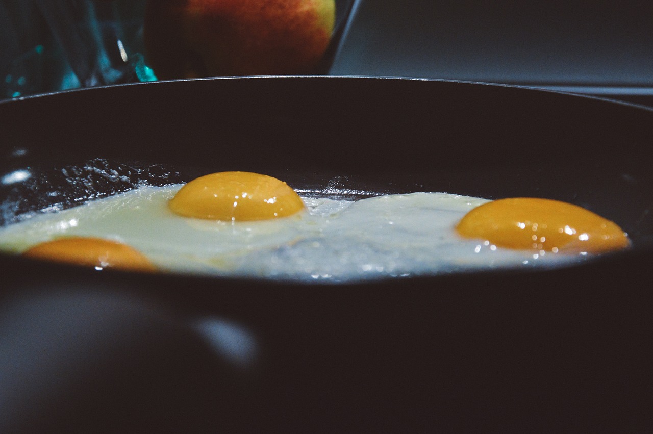 oil for eggs