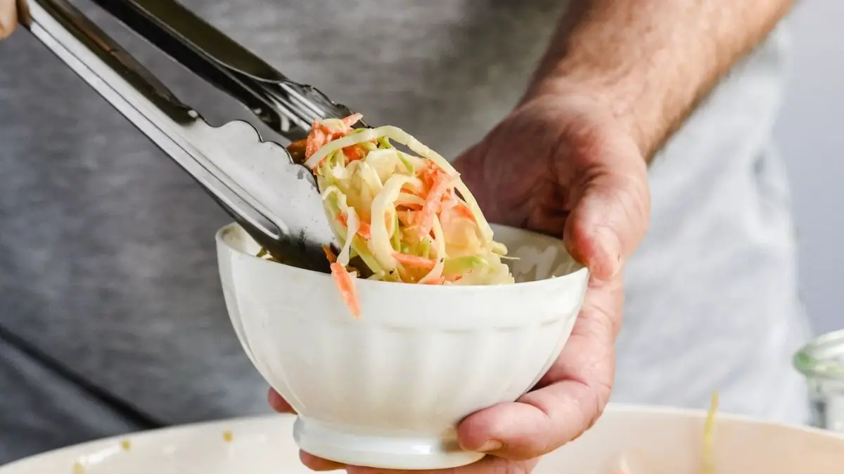 How to Tell if Coleslaw is Bad? - Cully's Kitchen