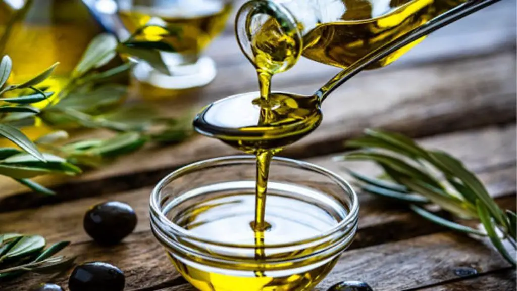 How to Tell If Vegetable Oil is Bad? Cully's Kitchen