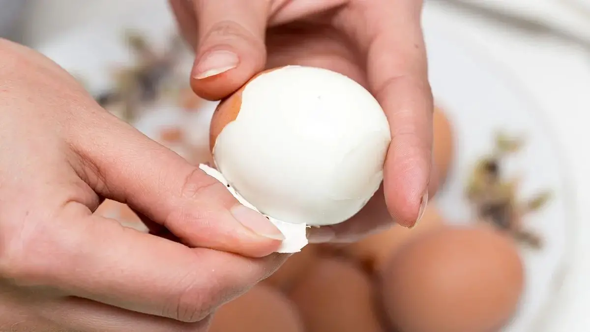 How to Cook and Peel Hard-boiled Eggs?