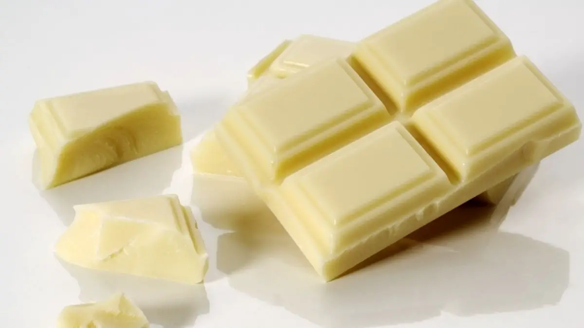 How to Temper White Chocolate Using a Double Broiler
