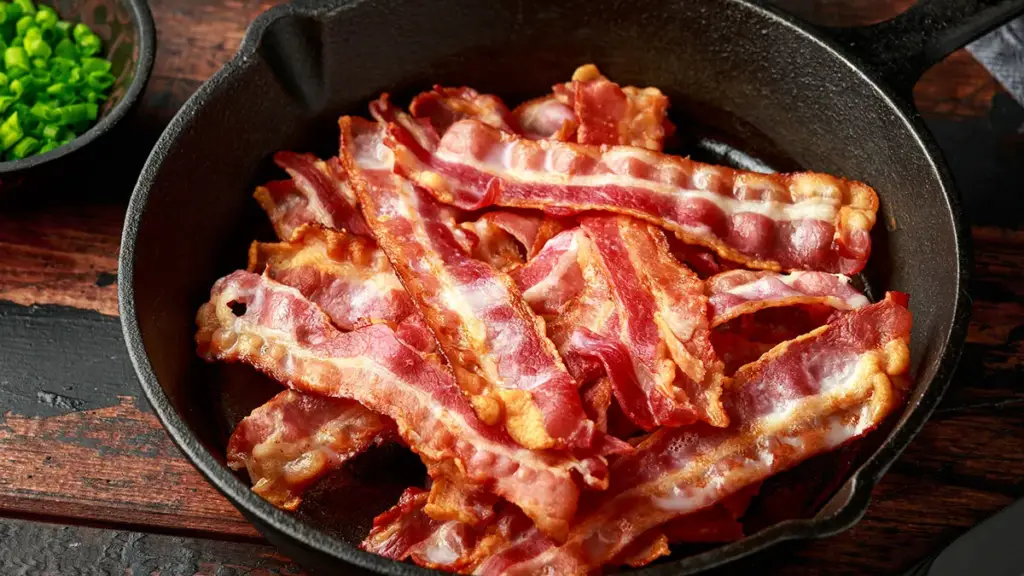 cooked bacon