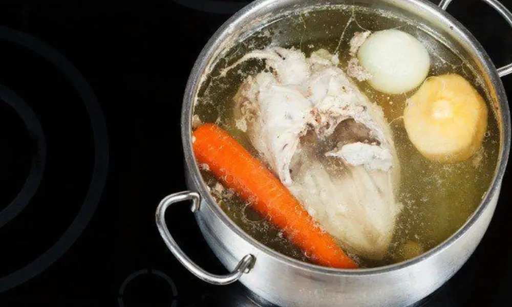 What is Chicken Stock? Cully's Kitchen