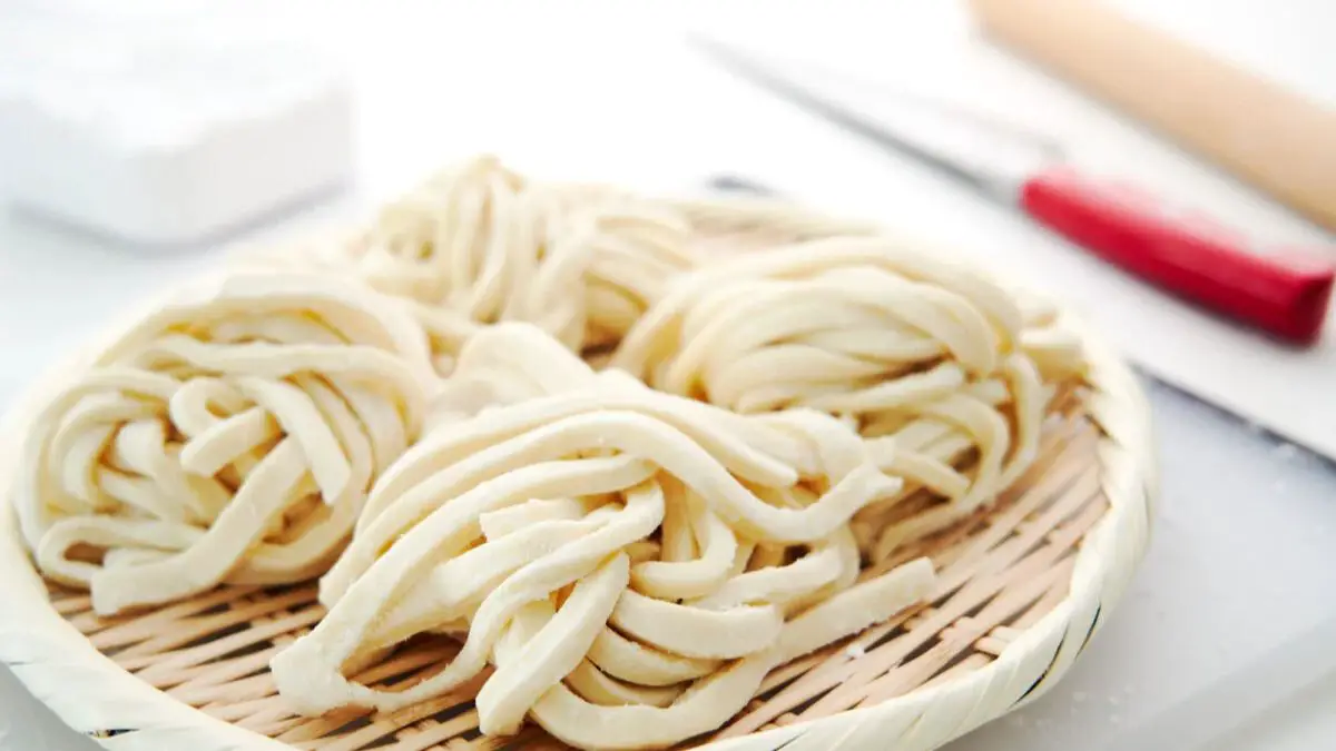 How to Make Homemade Udon Noodles