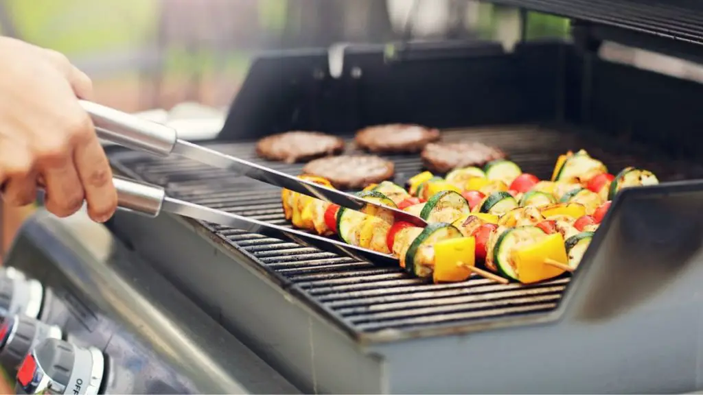 How to Use a Gas Grill? Cully's Kitchen