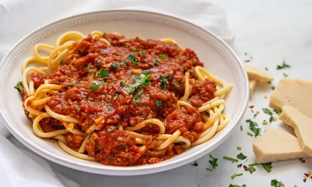 What to Make With Leftover Spaghetti Meat Sauce? - Cully's Kitchen