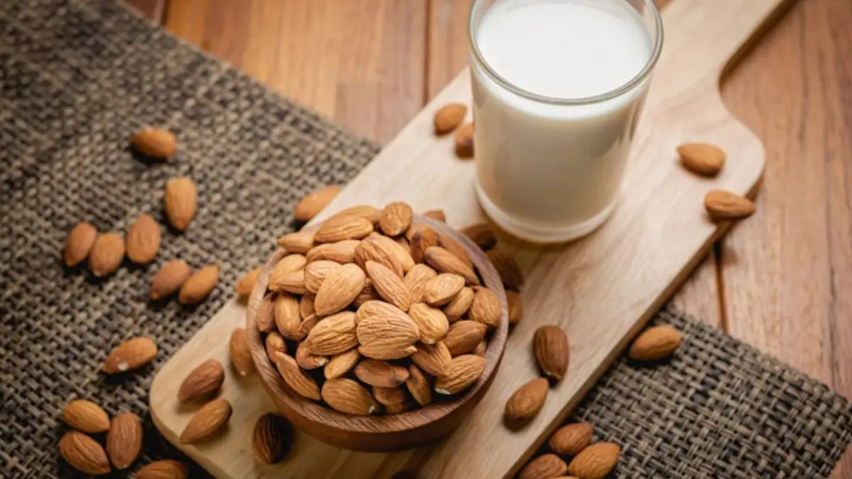 How Long Can Almond Milk Sit Out?