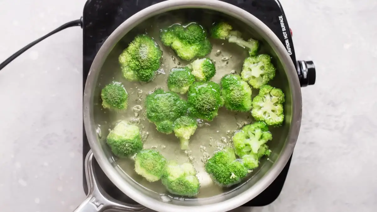  Boil Broccoli