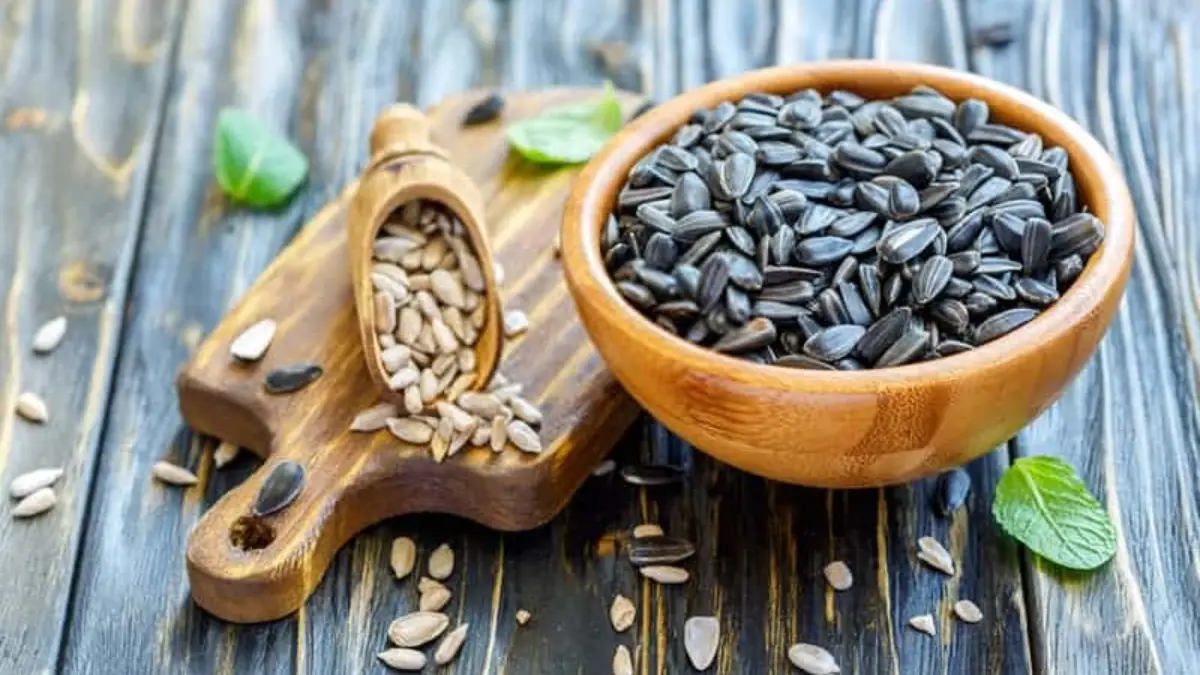 How to Tell if Sunflower Seeds are Bad? Cully's Kitchen