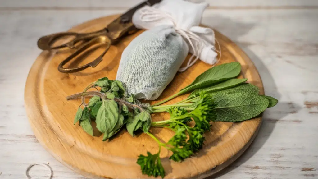 What Is A Bouquet Garni Mirepoix