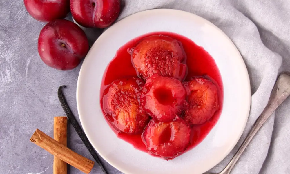 Easy Stewed Damson Plums Recipe Cully S Kitchen