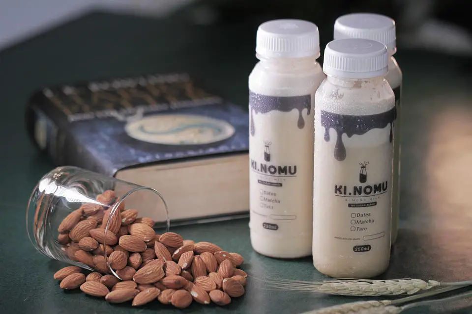 why-you-shouldn-t-drink-almond-milk