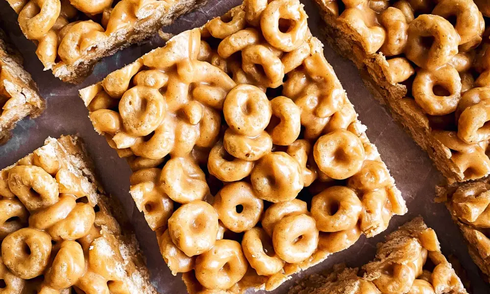 How to Make Easy Peanut Butter Cheerio Bars