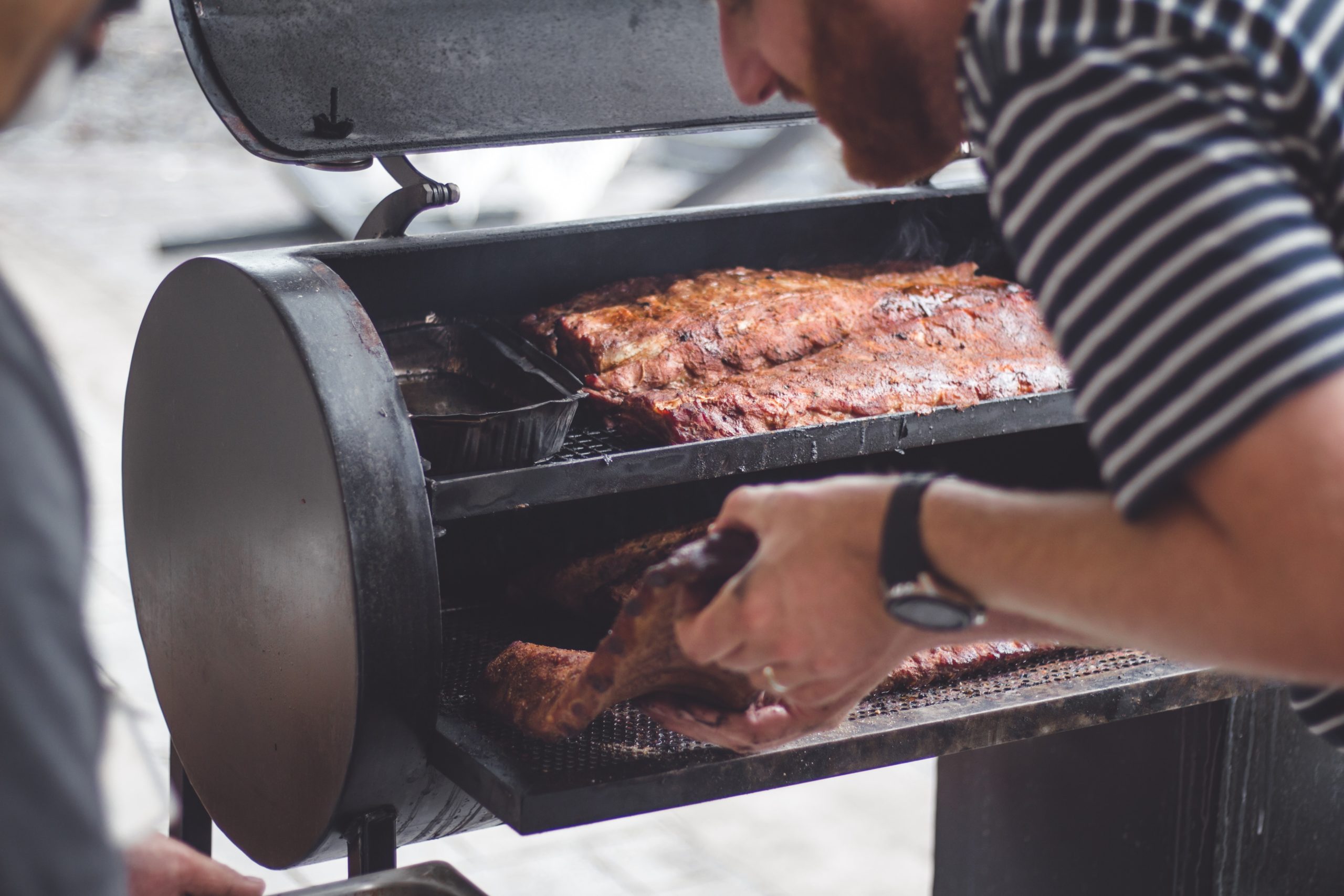 How to Build a Smoker Using a BBQ