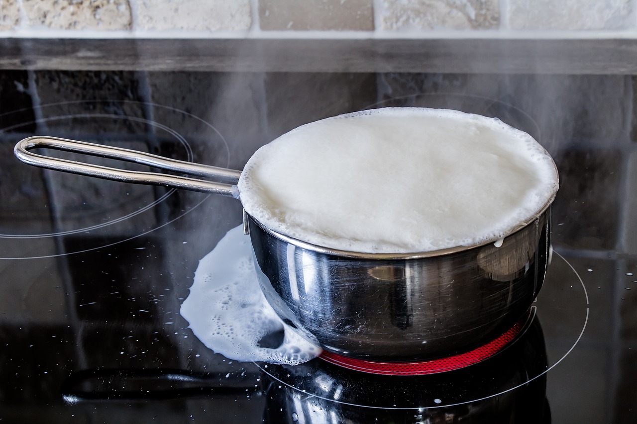 How to Steam Milk on a Stove