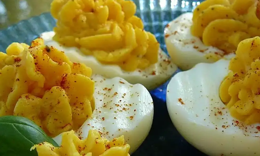Deviled Eggs with Thai Red Curry