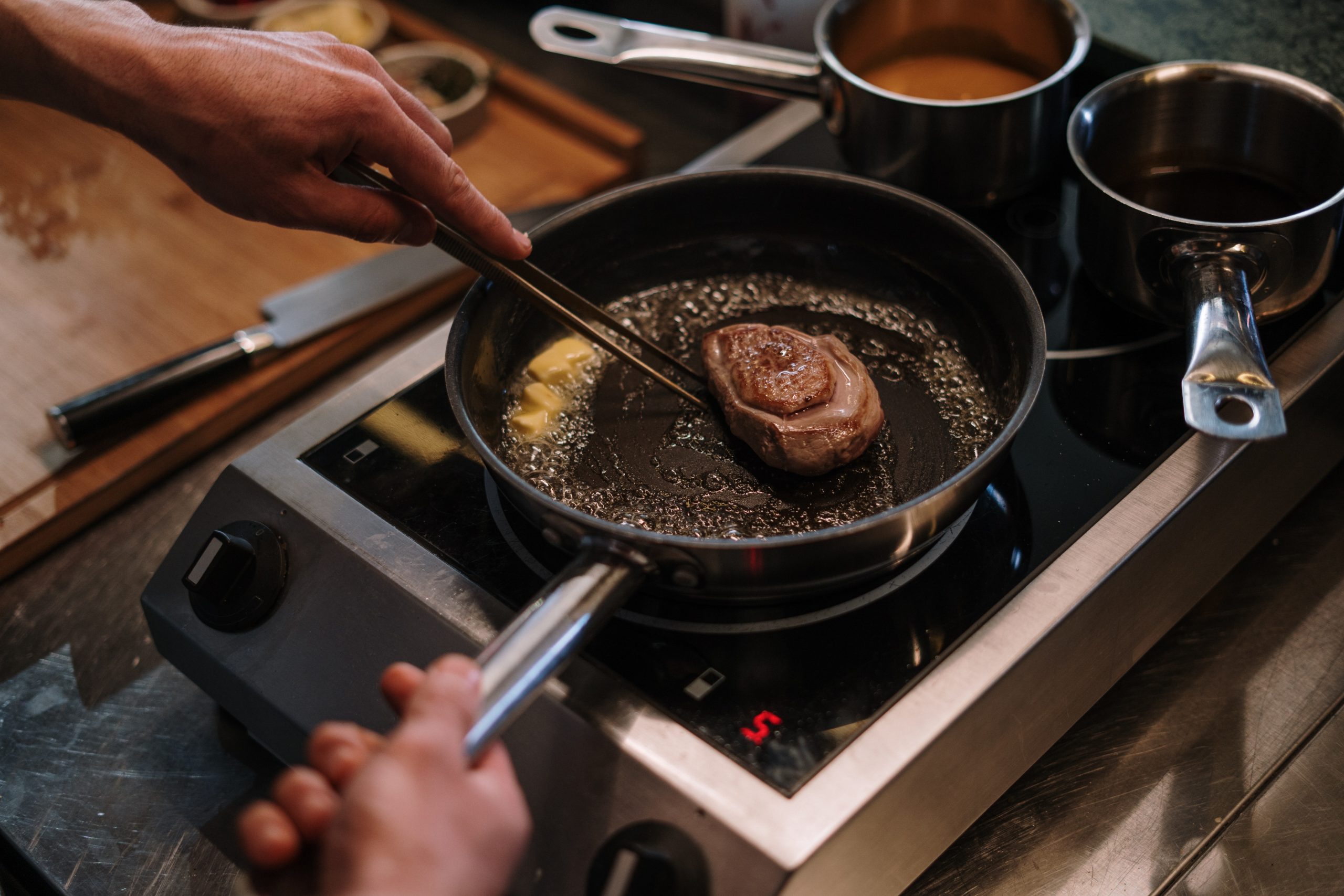 How to Pan Fry Steak